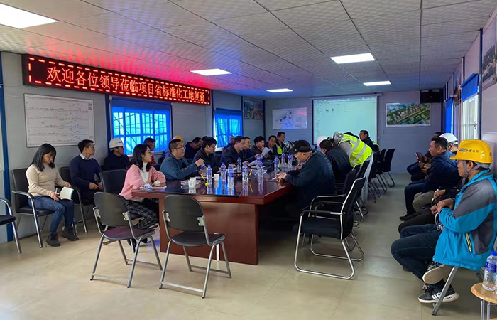 xiao檢查組一行到空港項目進行省標(biāo)準(zhǔn)化工地復(fù)查2.jpg